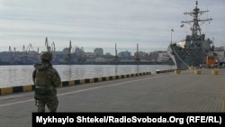 Эсминец USS Donald Cook в порту Одессы, 25 февраля 2019 года