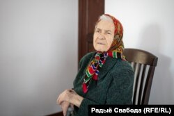 Бабулі Ігара Марыі Мікалаеўне 92 гады, ёй ня кажуць, што ўнук сядзіць